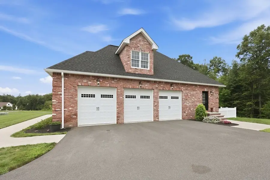 13 Bella Vista Drive, East Longmeadow, MA 01028 - #3