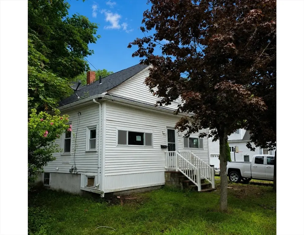 16 Ash St, Fairhaven, MA 02719 - #1