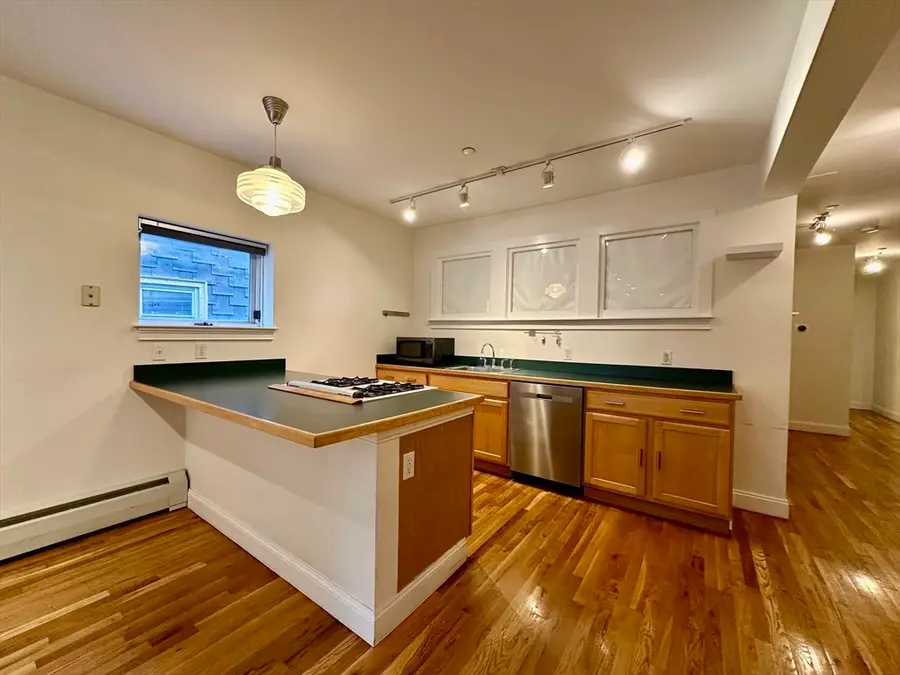 277 River St #1, Cambridge, MA 02139 - #3