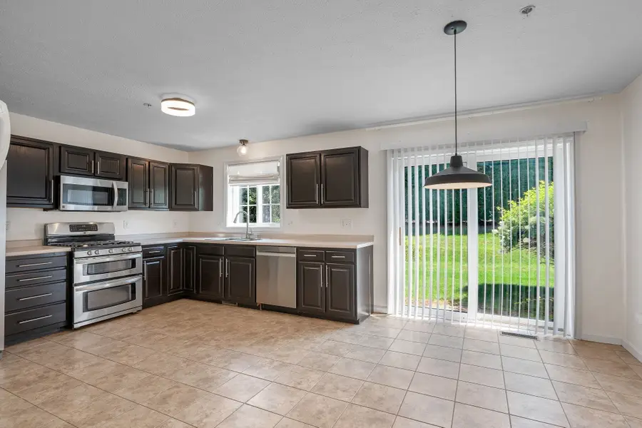 4 Georgetowne #4, Nashua, NH 03062 - #2