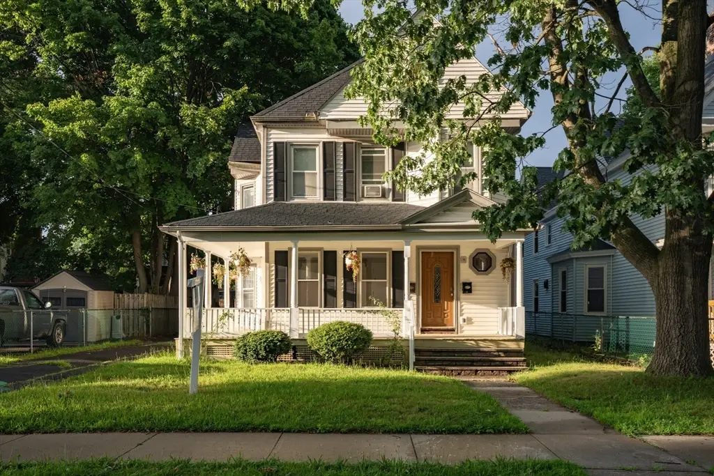 51 View St, Holyoke, MA 01040 - #1