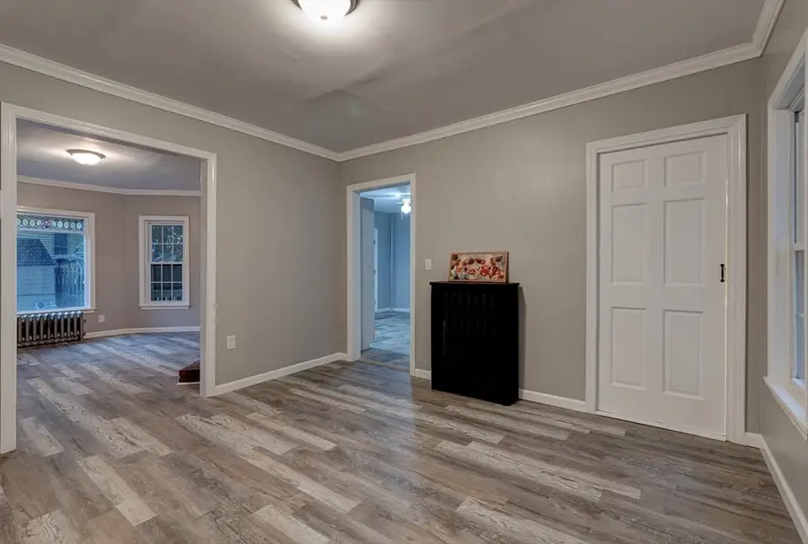 51 View St, Holyoke, MA 01040 - #3