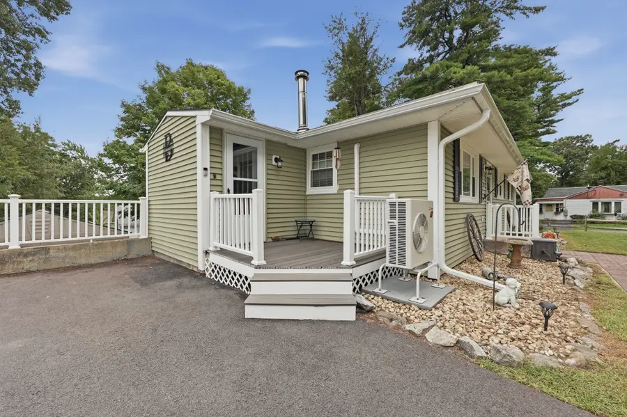 4 Olive Dr, Leominster, MA 01453 - #3