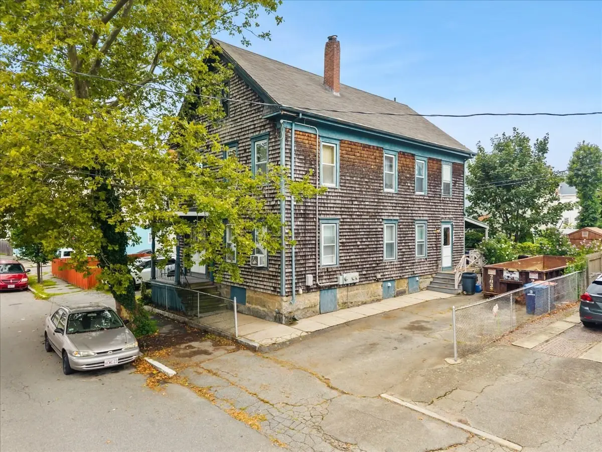 213 Austin St, New Bedford, MA 02740 - #1