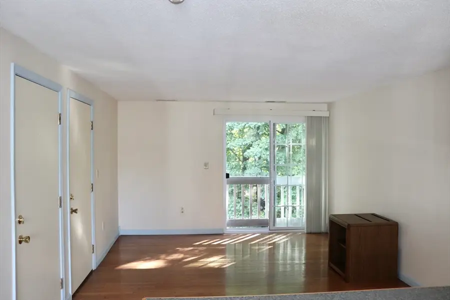 38 Walker St #12, Lowell, MA 01854 - #3
