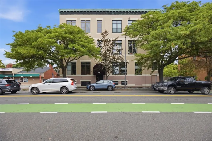 24 Norman St #1, Salem, MA 01970 - #2