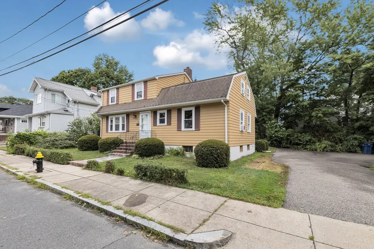 20 Paragon Rd, Boston, MA 02132 - #1