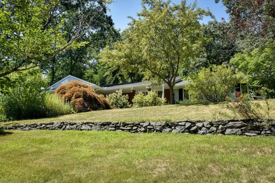 59 Eliot Hill Rd, Natick, MA 01760 - #2