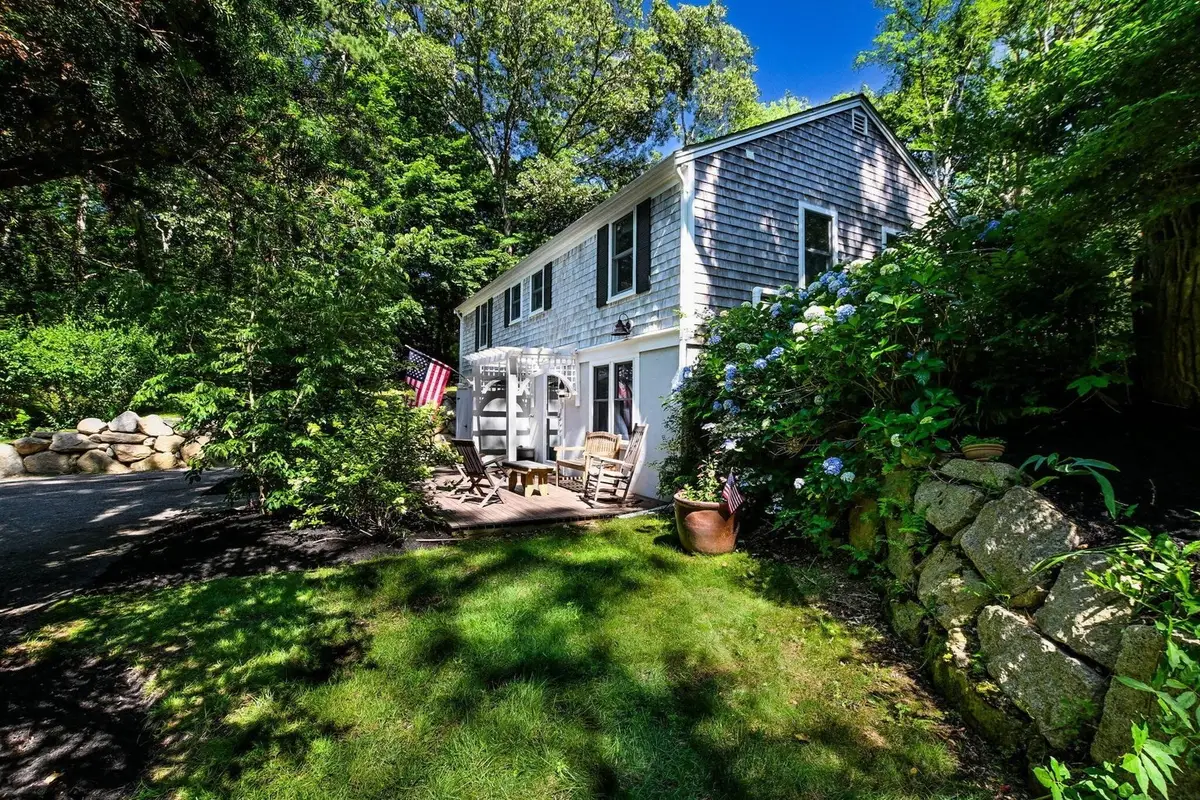 72 Benjamin Nyes, Falmouth, MA 02540 - #1