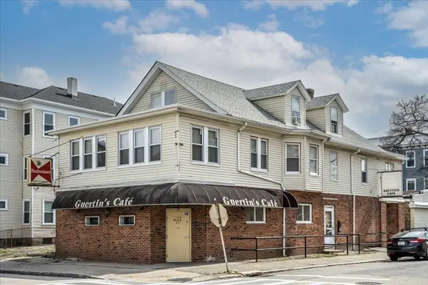 73 Southgate St, Worcester, MA 01603