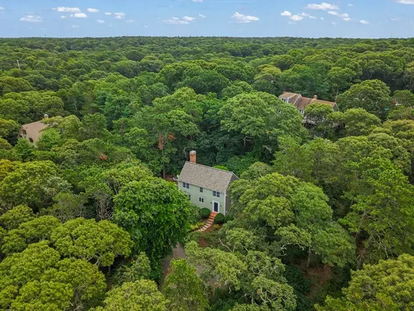 236 Blueberry Pond Dr, Brewster, MA 02631