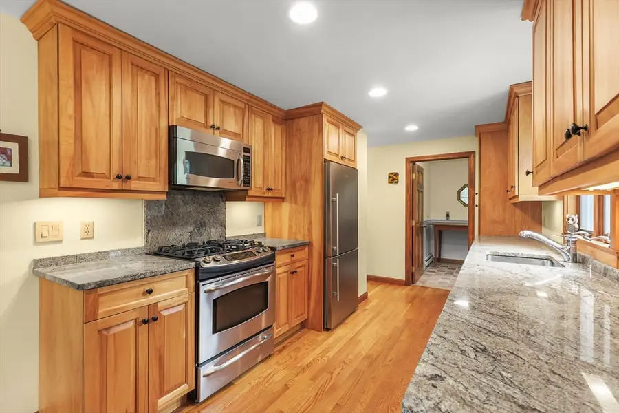 236 Blueberry Pond Dr, Brewster, MA 02631 - #3