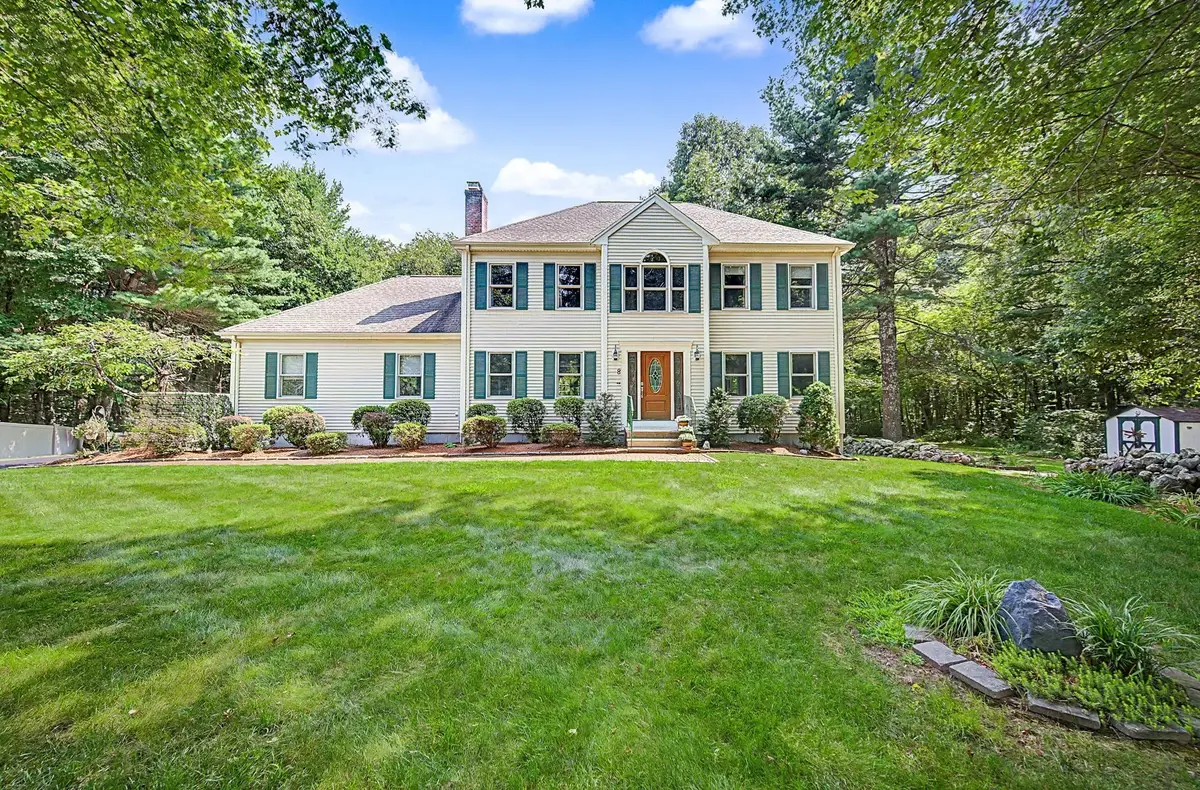 8 Vincent Rd, Mendon, MA 01756 - #1