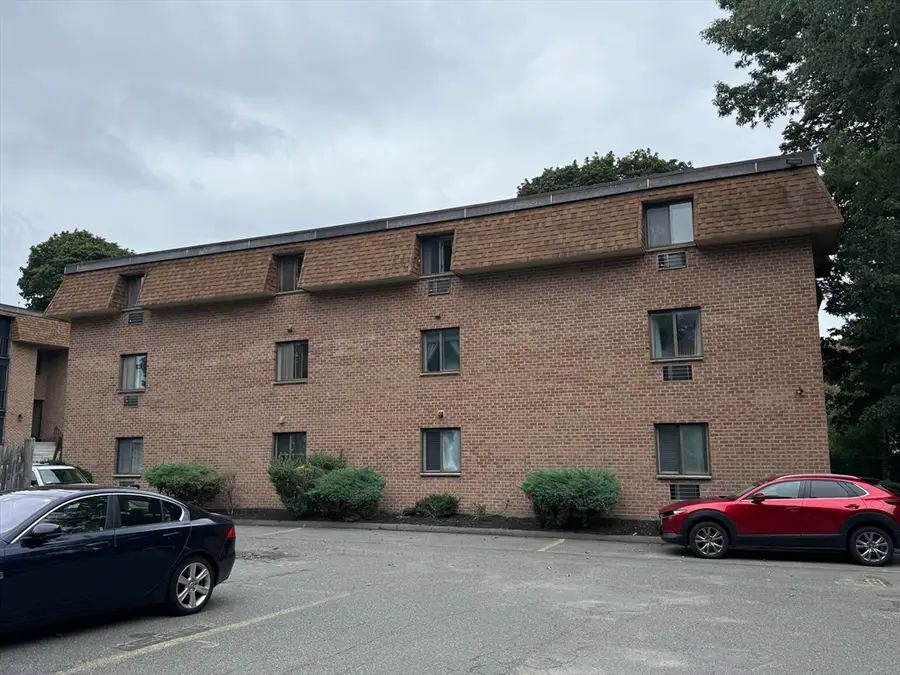 35 Washington St #3, Medford, MA 02155 - #2