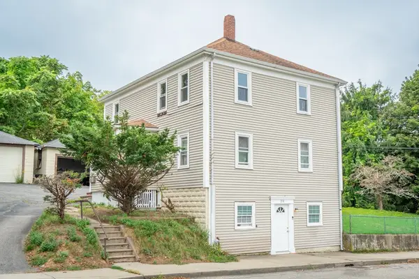 218 Standish Ave, Plymouth, MA 02360