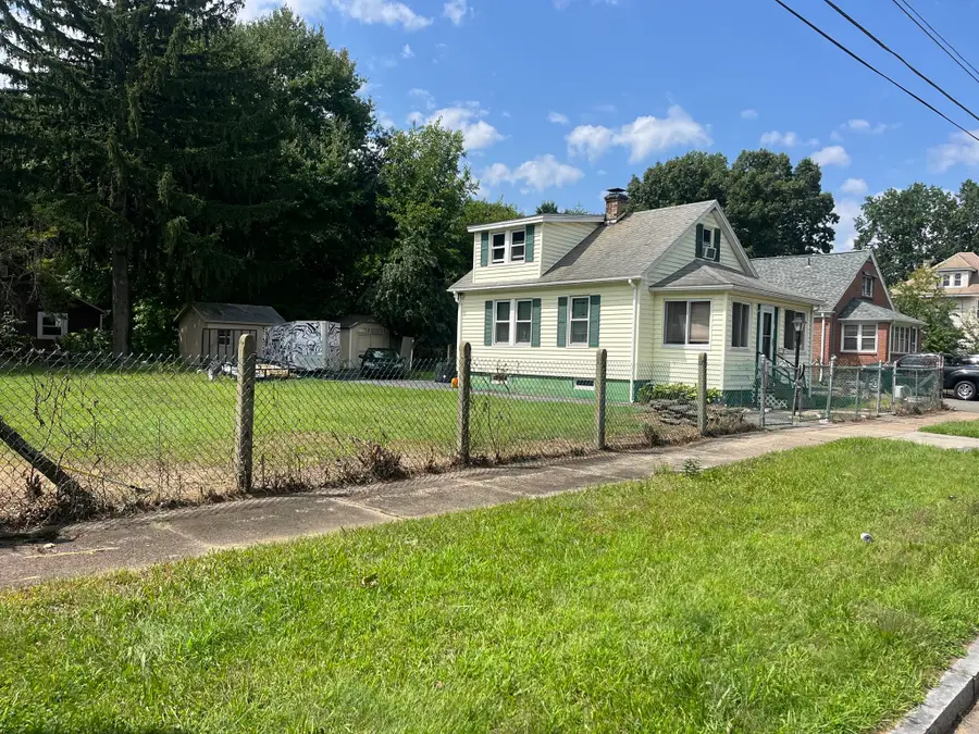 104 Balis St, Springfield, MA 01109 - #2
