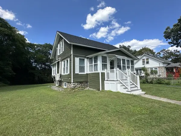 9 Idalla Ave, Worcester, MA 01606