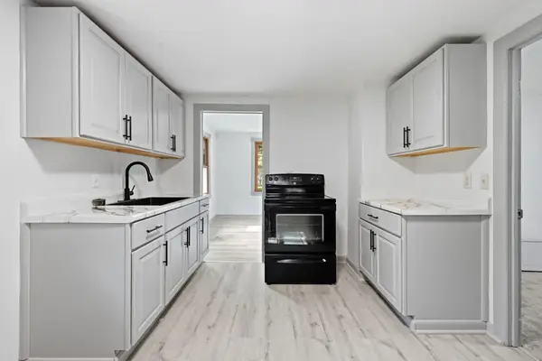 85 Silas St, Springfield, MA 01109
