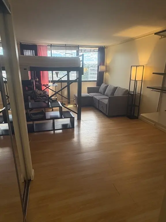 70 Southbridge St #812, Worcester, MA 01608 - #1