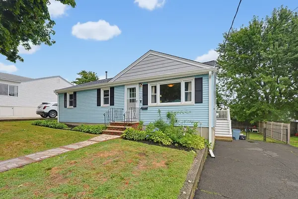 7 Haskell Pl, Peabody, MA 01960