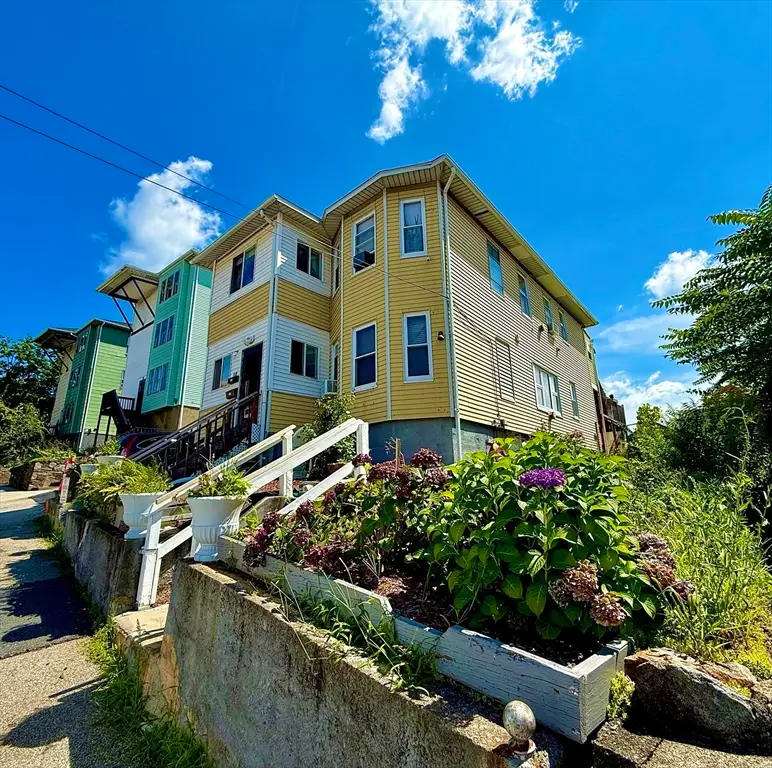 58 Gage St, Worcester, MA 01605 - #3
