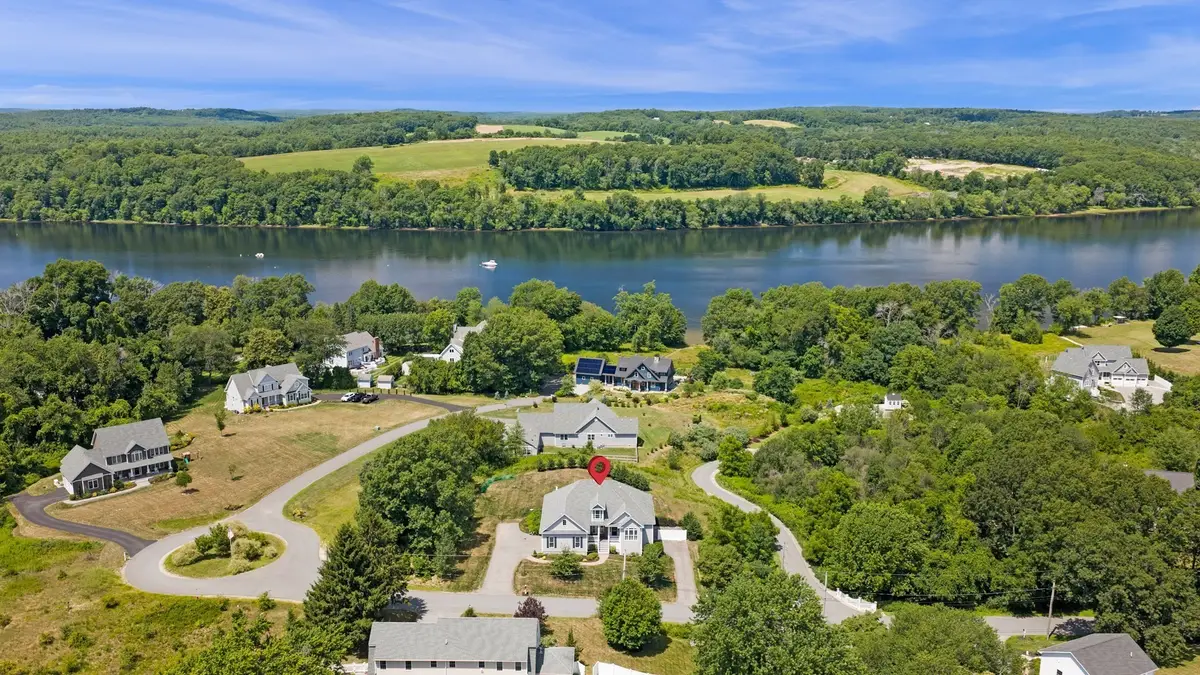 7 Sullivan's Court, West Newbury, MA 01985 - #1