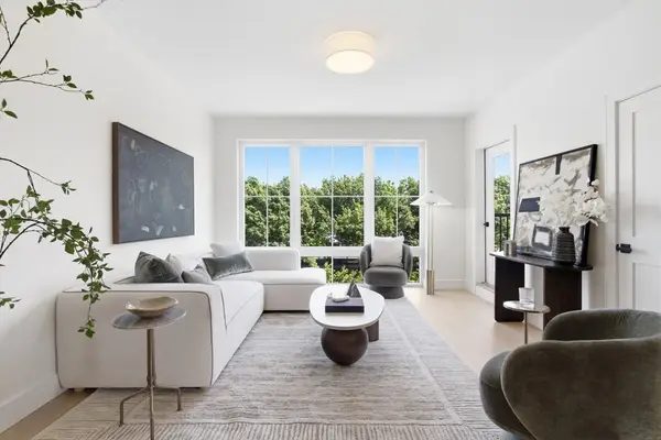 28 Geneva St #202, Boston, MA 02128