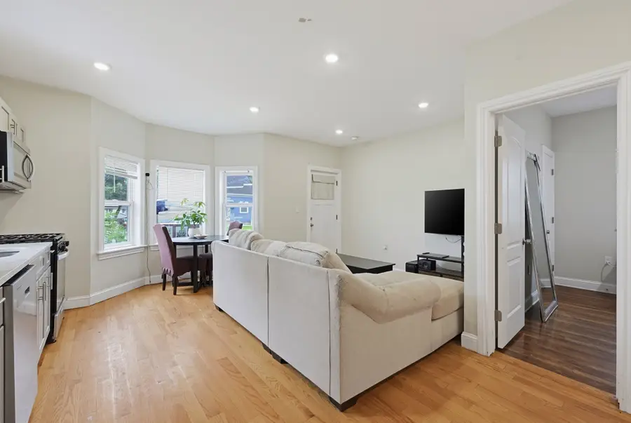 31 Saint Casimir Ave, Brockton, MA 02302 - #3