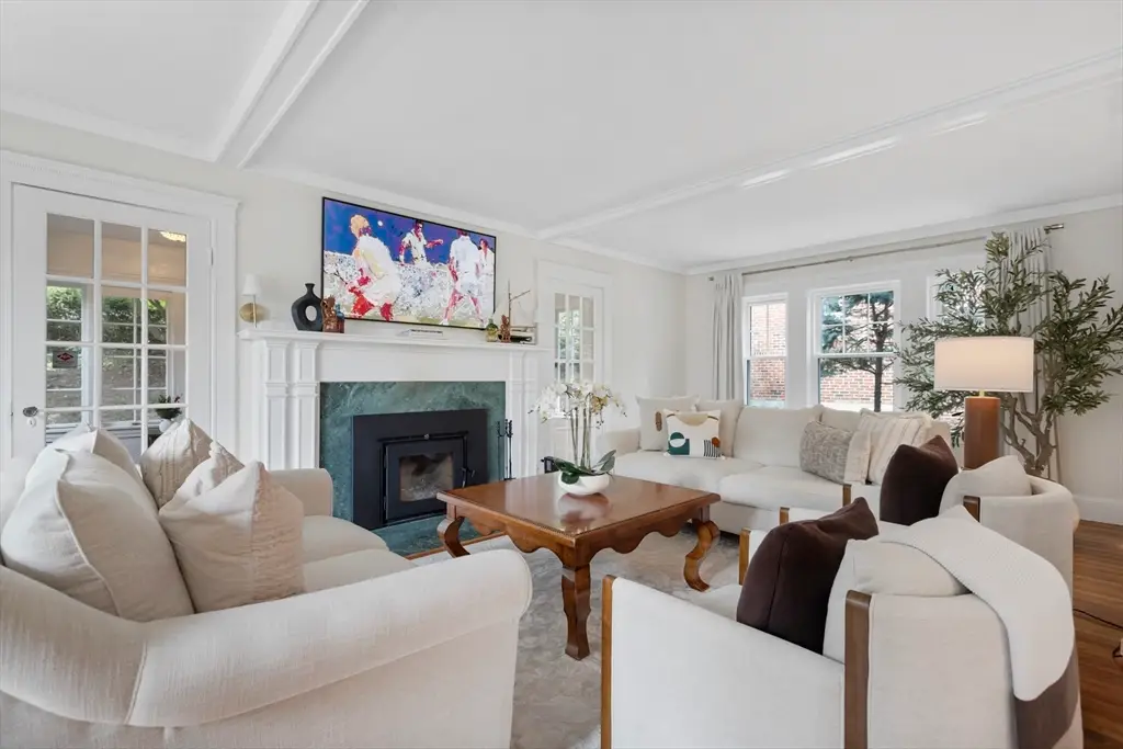 5 Moss Hill Rd, Boston, MA 02130 - #1