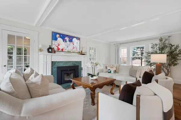 5 Moss Hill Rd, Boston, MA 02130