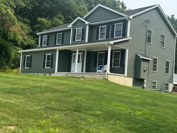 14 Wellfleet, Wilbraham, MA 01095