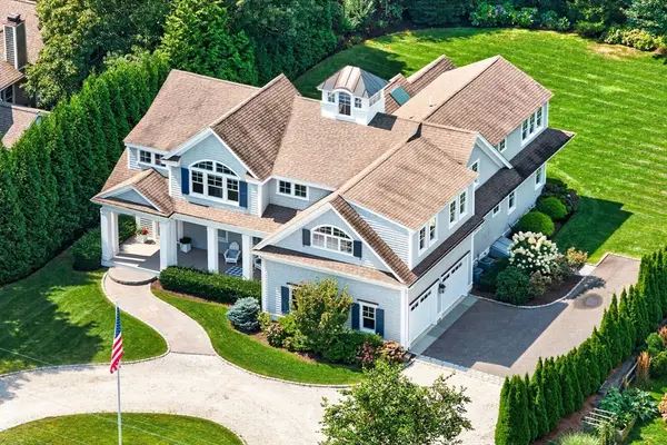 40 Middle Rd, Chatham, MA 02650