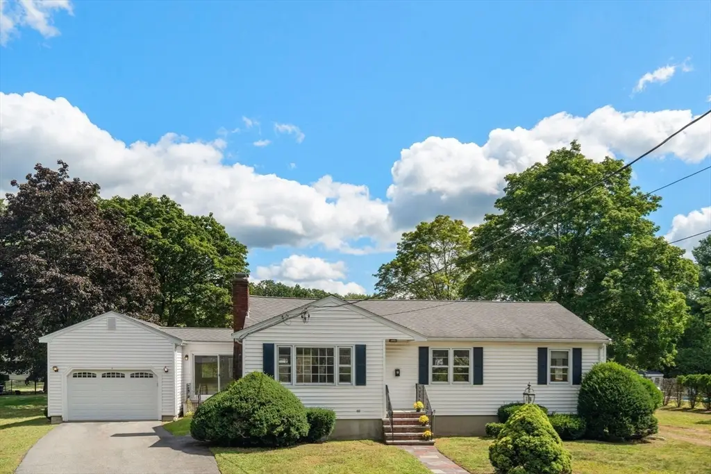 7 Eugley Park West, North Reading, MA 01864 - #1