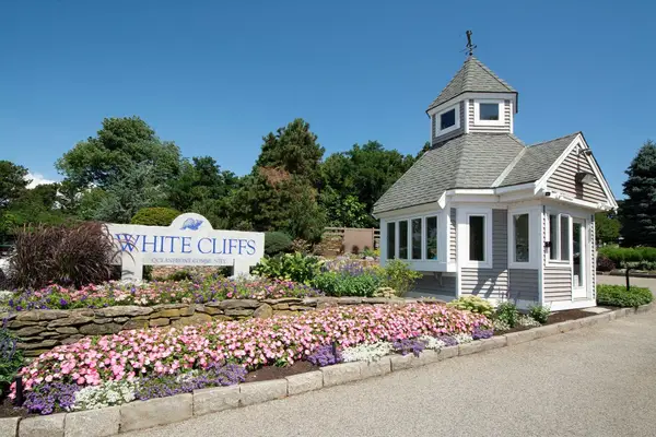 48 Westcliff Drive #48, Plymouth, MA 02360
