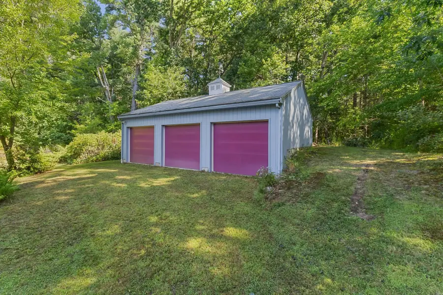 627 Main St, Dunstable, MA 01827 - #2