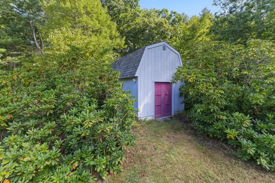 627 Main St, Dunstable, MA 01827 - #3
