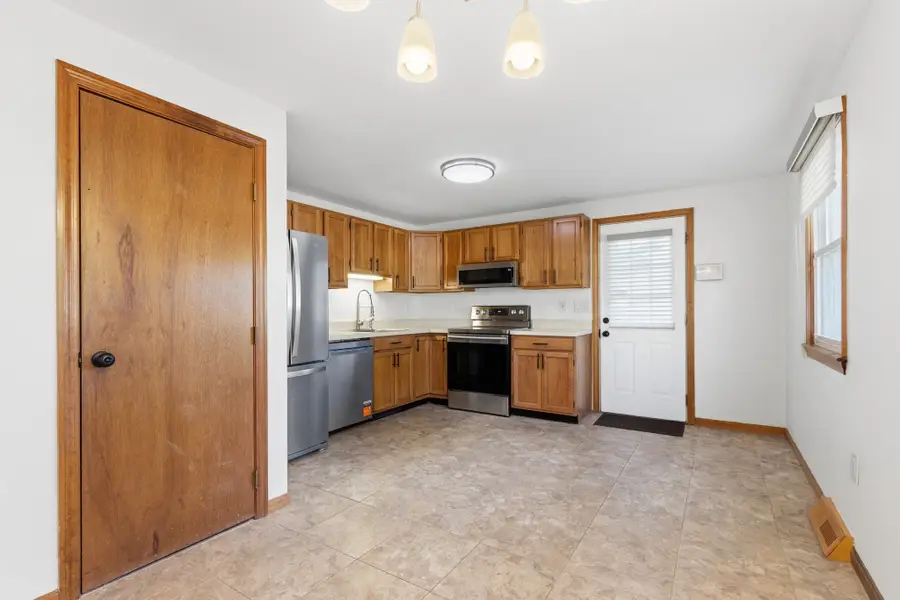 11 Colantha Ave, Brockton, MA 02301 - #3