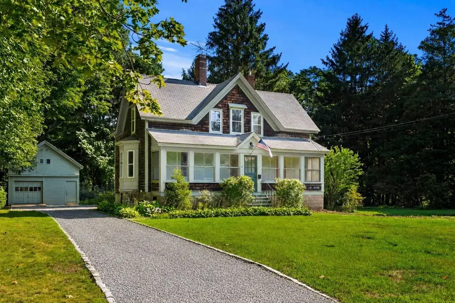 42 Walnut Rd, Hamilton, MA 01982 - #3