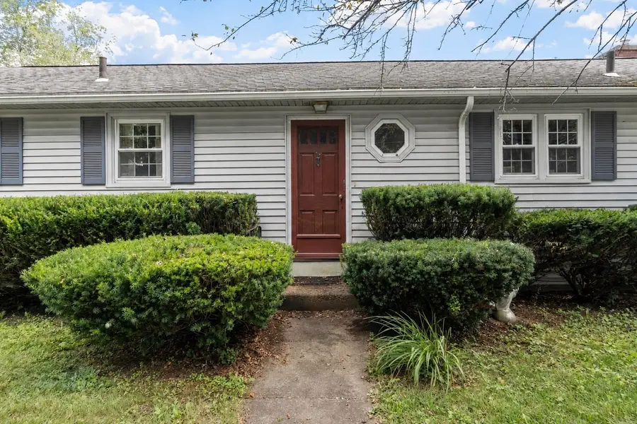 40 Mill St, Gardner, MA 01440 - #3