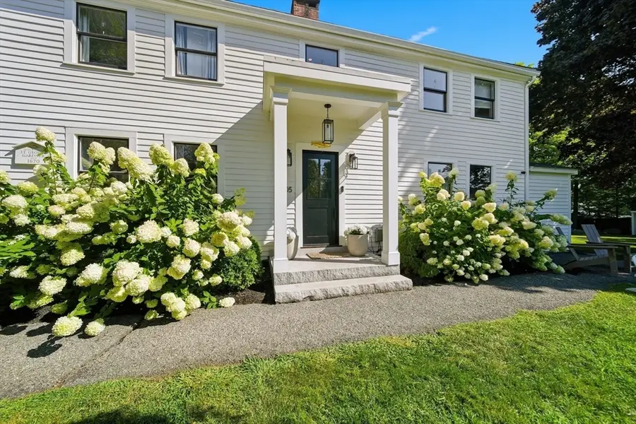 105 Bow St, Peabody, MA 01960 - #3