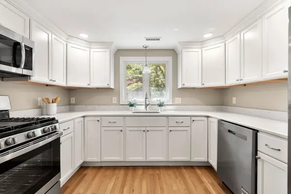 108 Westford, Chelmsford, MA 01824