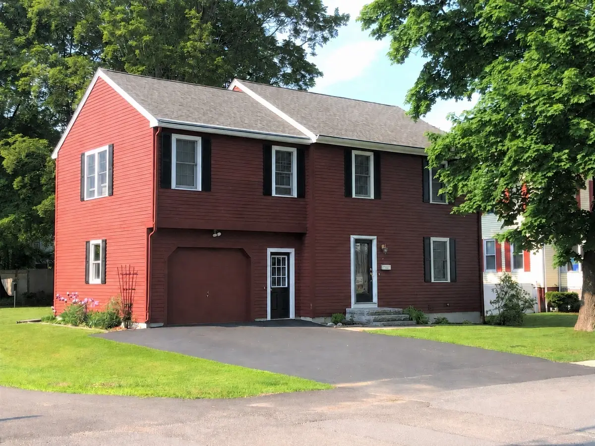 21 Chester St, Amesbury, MA 01913 - #1