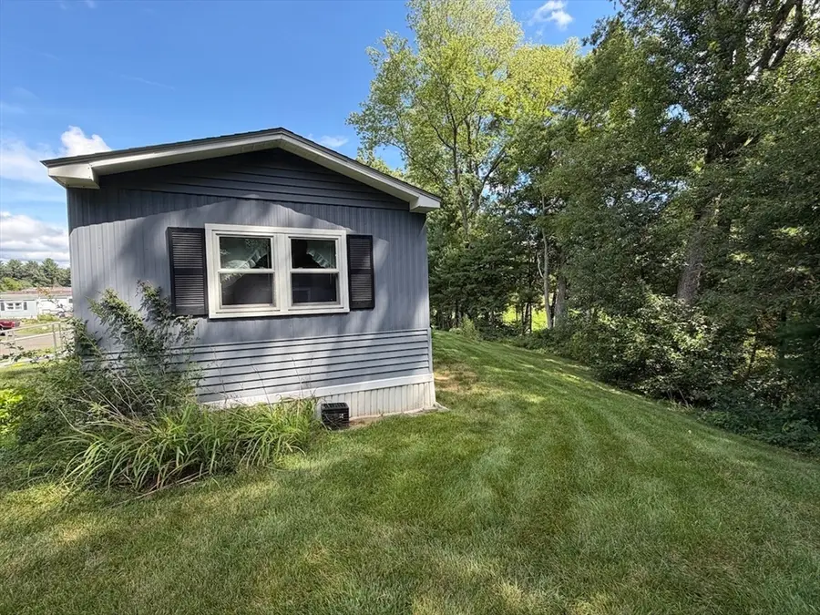 39 First Ave, Westfield, MA 01085 - #3