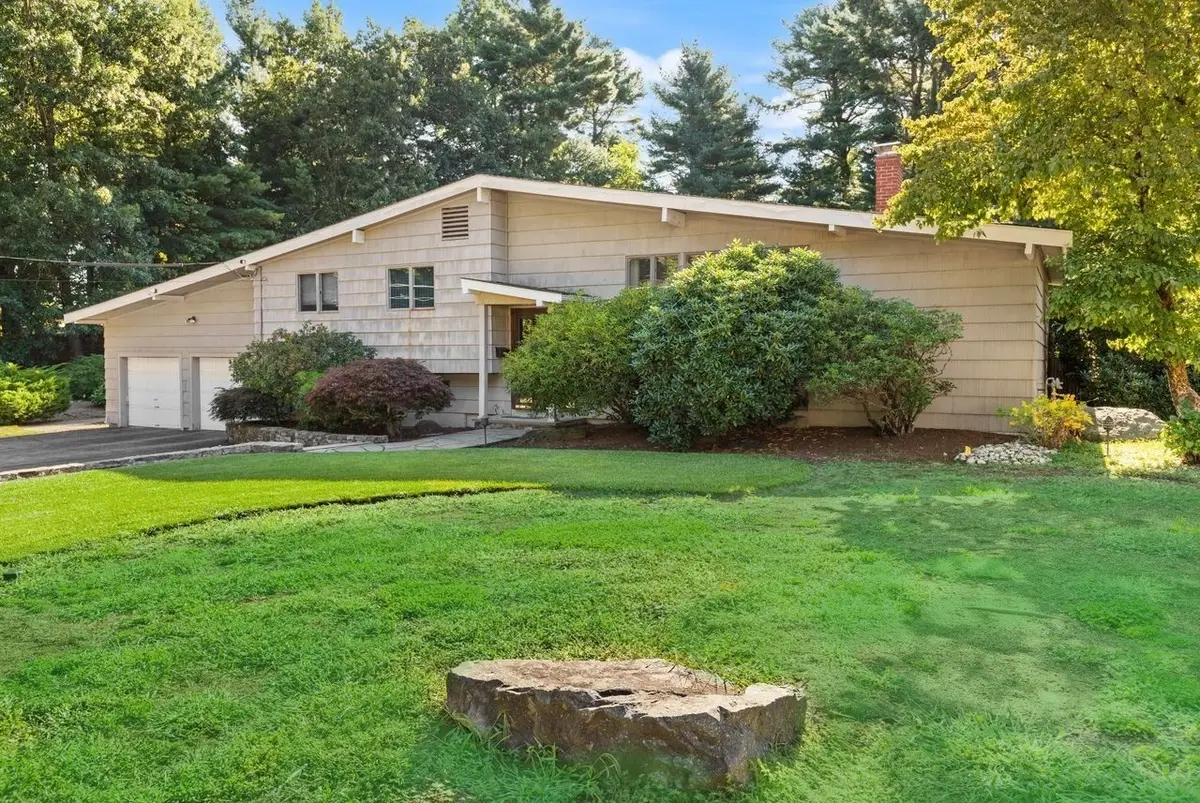 18 Jefferson Ave, Sharon, MA 02067 - #1