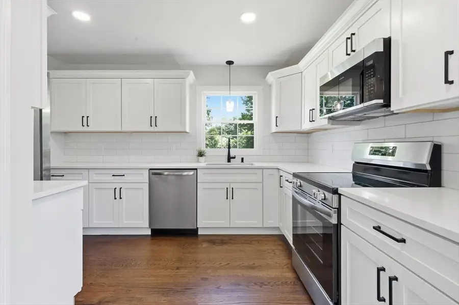 15 Hilltop Ter, Ludlow, MA 01056 - #2