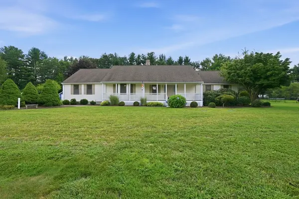 31 Deborah Lane, Westfield, MA 01085