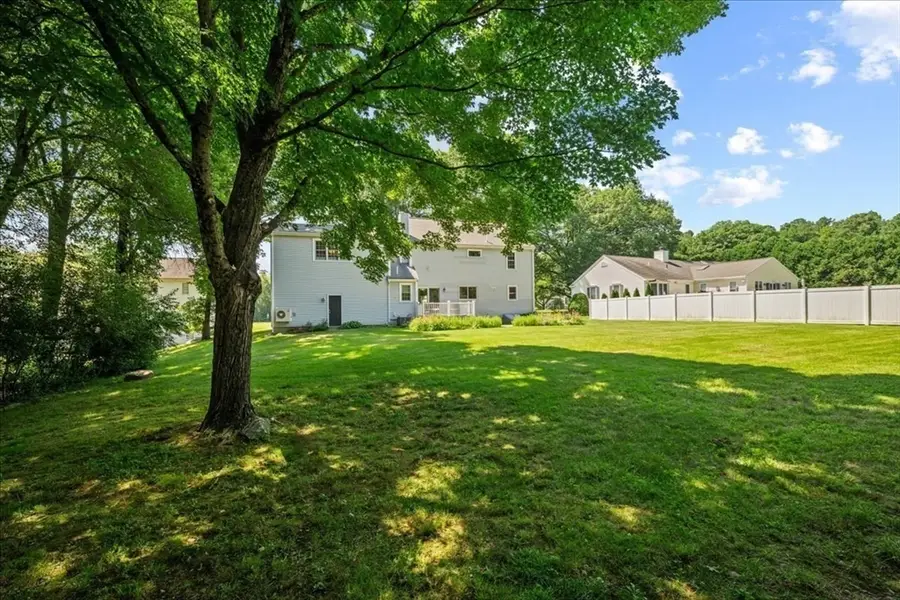 9 Hillando Dr, Shrewsbury, MA 01545 - #2