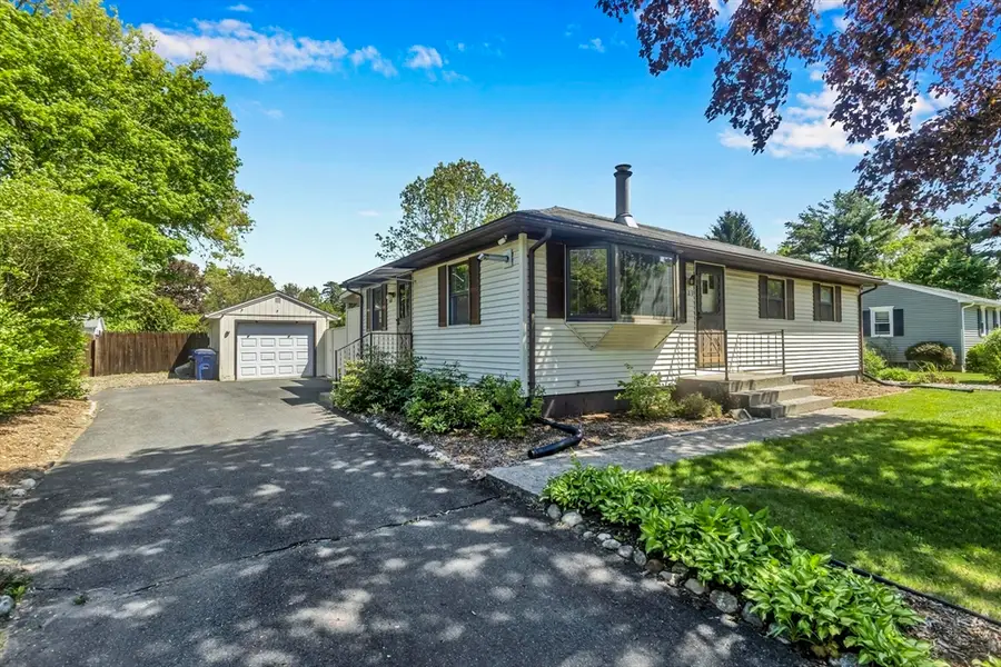23 Beyer Dr, Easthampton, MA 01027 - #2