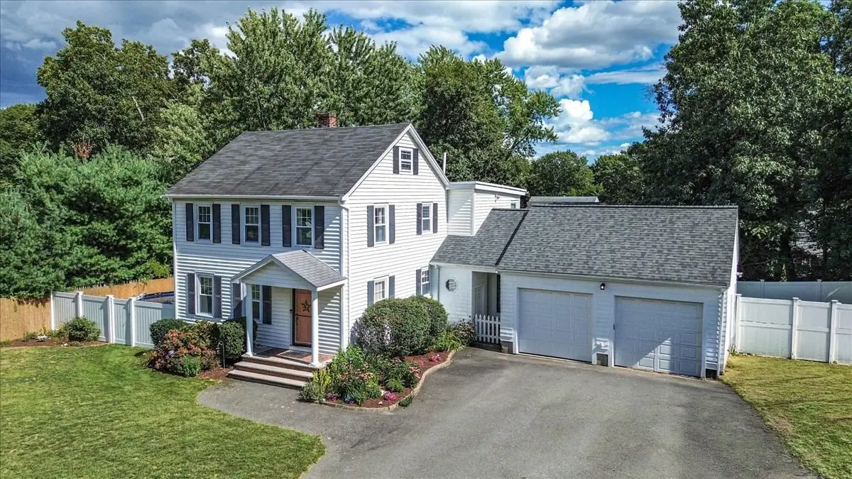 10 Azalea Cir, Dedham, MA 02026 - #1
