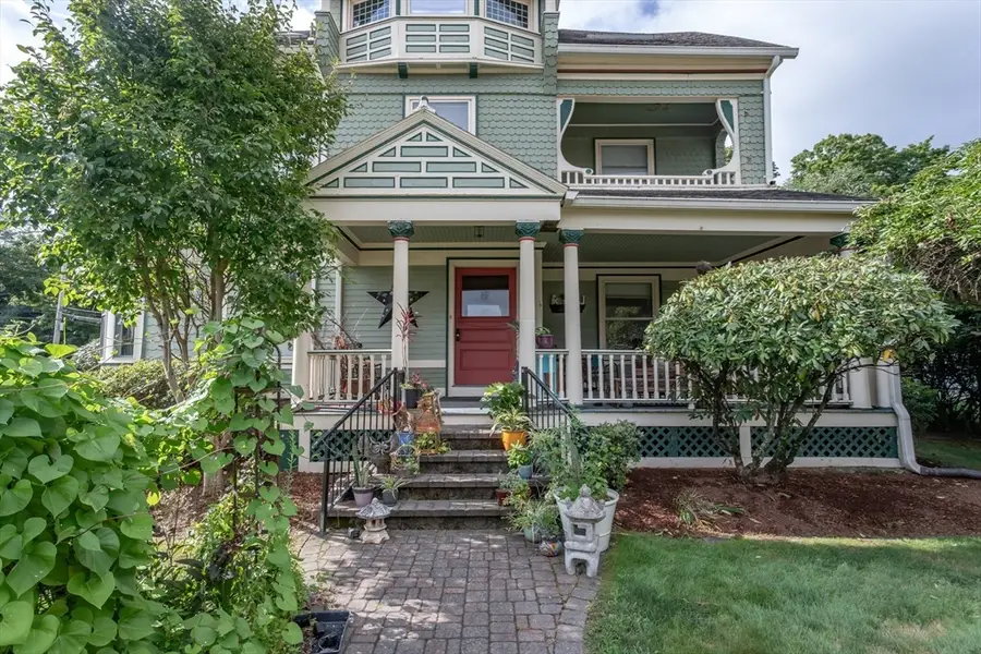 56 Court St, Westfield, MA 01085 - #2